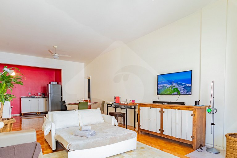 5 min to subway | Cozy, 2 blocks from Copa Beach