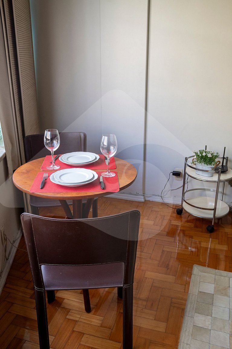 5 min to subway | Cozy, 2 blocks from Copa Beach