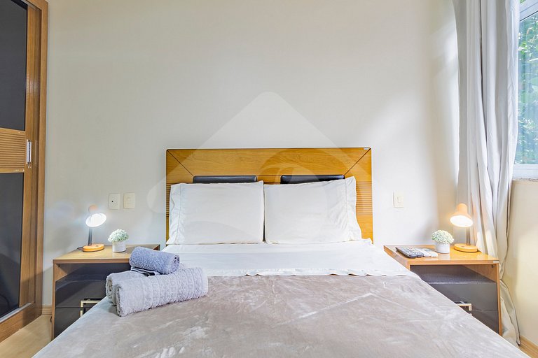 5 min walking to Leblon beach | Quiet and Stylish