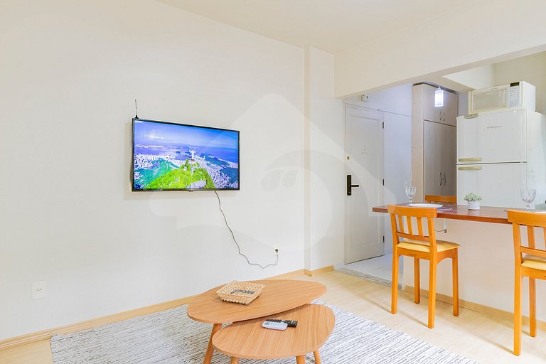 5 min walking to Leblon beach | Quiet and Stylish