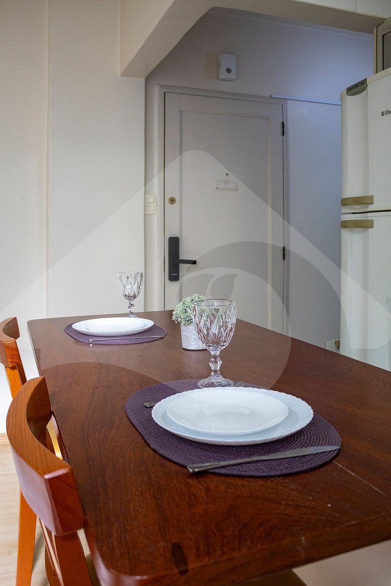 5 min walking to Leblon beach | Quiet and Stylish