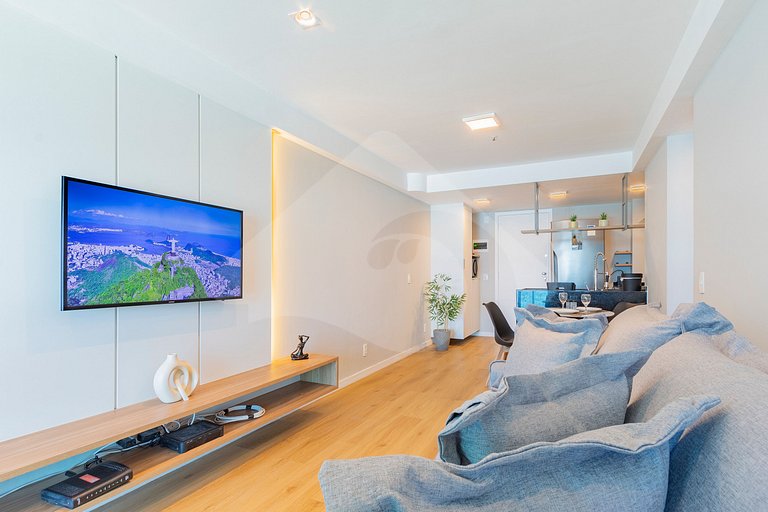 Apartamento na Frente da Praia | Calmo e Decorado
