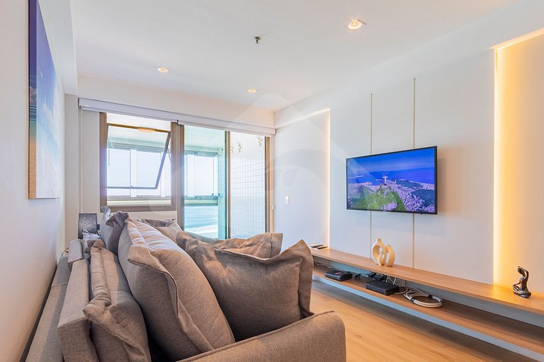 Apartamento na Frente da Praia | Calmo e Decorado