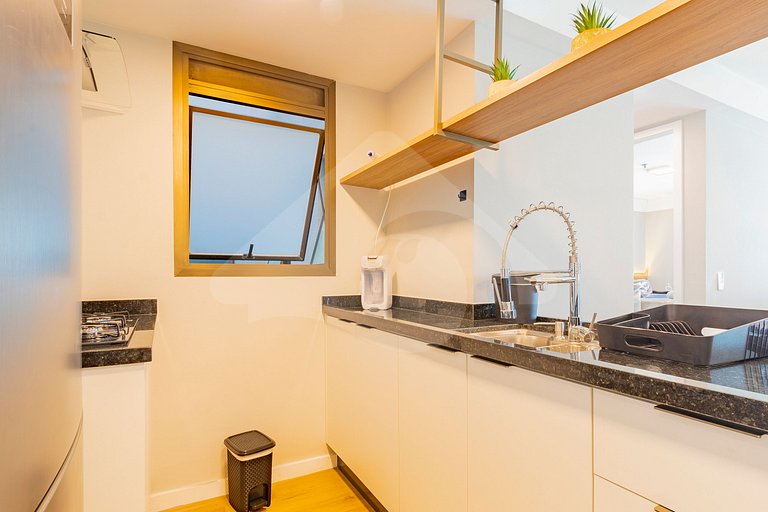 Apartamento na Frente da Praia | Calmo e Decorado