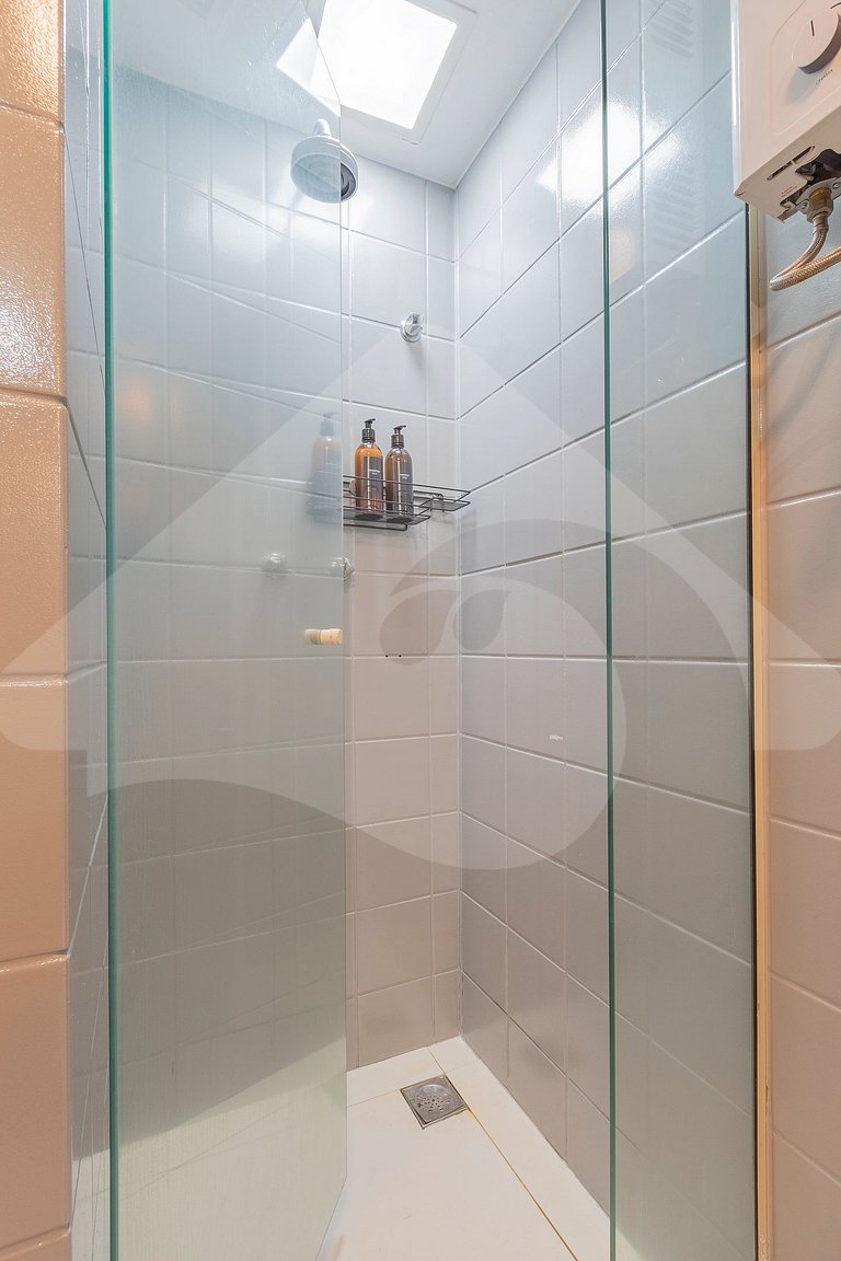 Apartamento na Frente da Praia | Calmo e Decorado